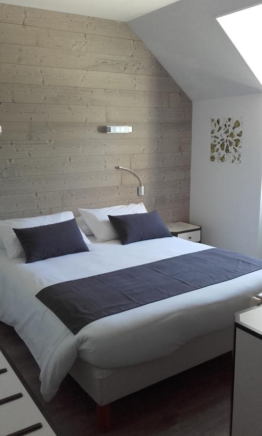 Logis Hotel "Ici M'Aime" Rouvray  Luaran gambar